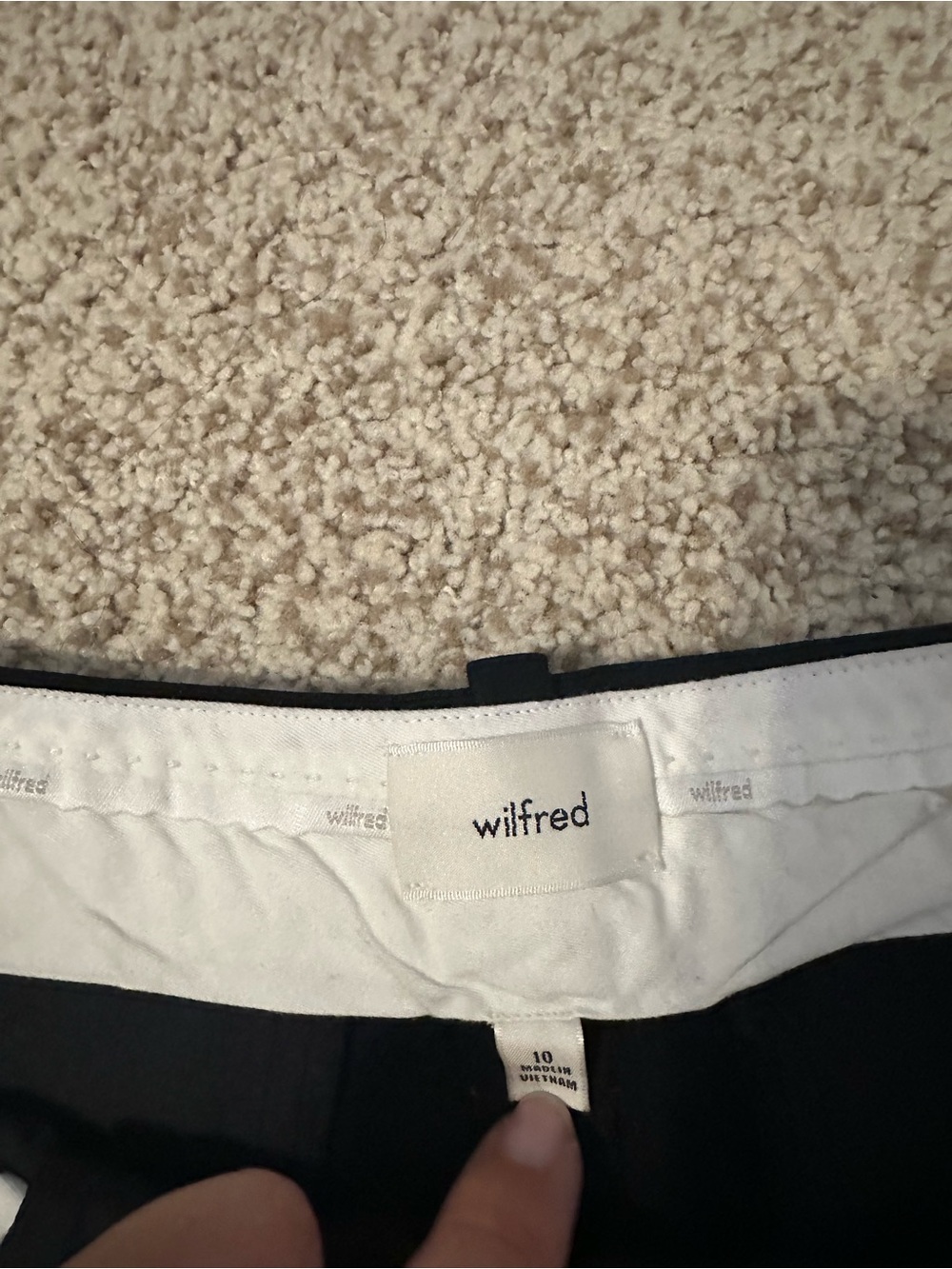 Wilfred Black High Waist Tailored Shorts - Picture 3 of 4